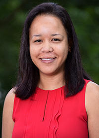 Headshot of Helen Chin